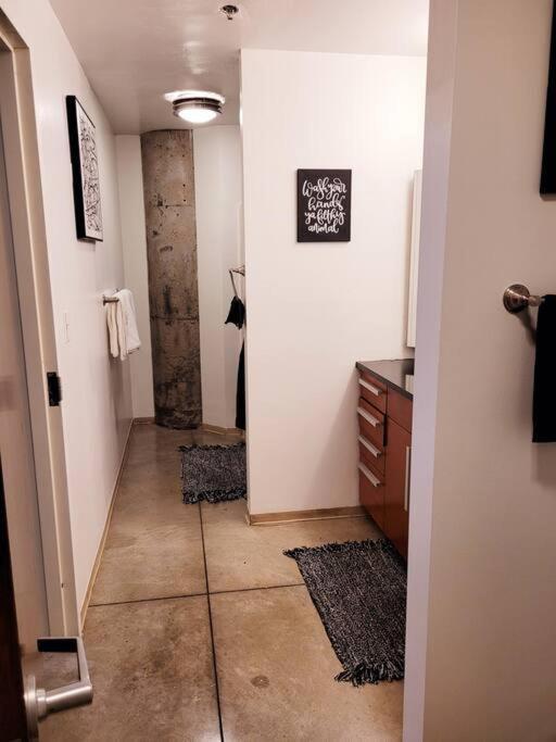 Staycation City Loft Free Gated Parking Saint Louis Exterior foto